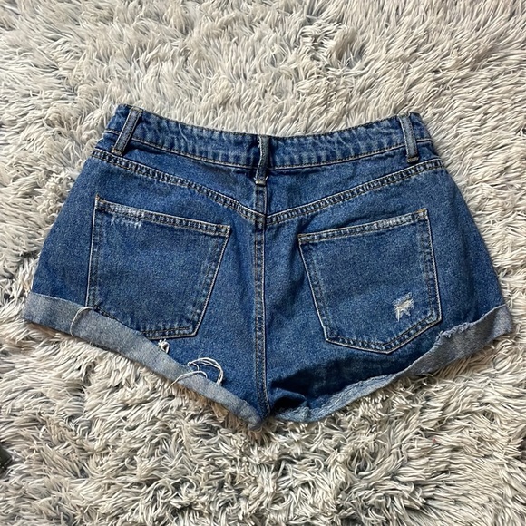 Forever 21 Shorts size 29 - Picture 2 of 3